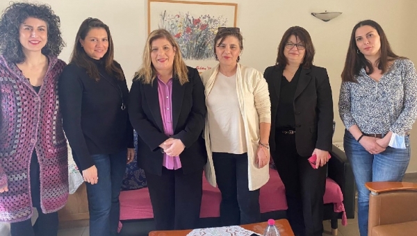 Επίσκεψη Υφυπουργού Εργασίας και Κοινωνικών Υποθέσεων, Μ. Συρεγγέλα στο Καταφύγιο Γυναικών Θυμάτων Βίας και Πολλαπλών Διακρίσεων του Ε.Κ.Κ.Α.